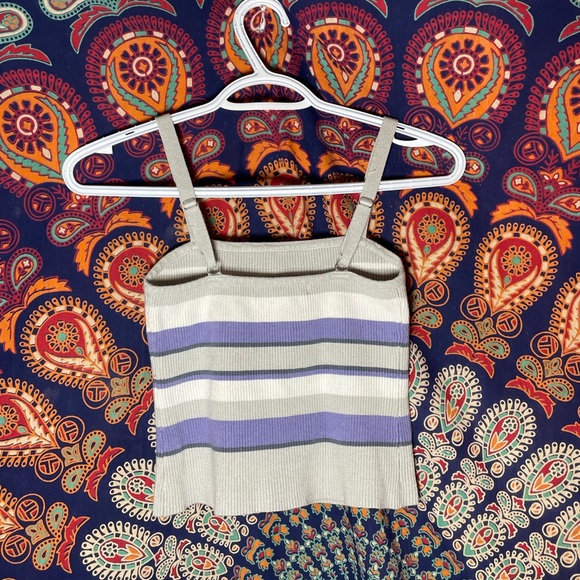 Ribbed crop tank top - Picture 2 of 3